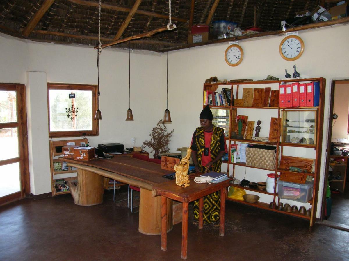 Mambo View Point Villa Ndungu Exterior photo